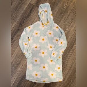 Girls blanket hoodie